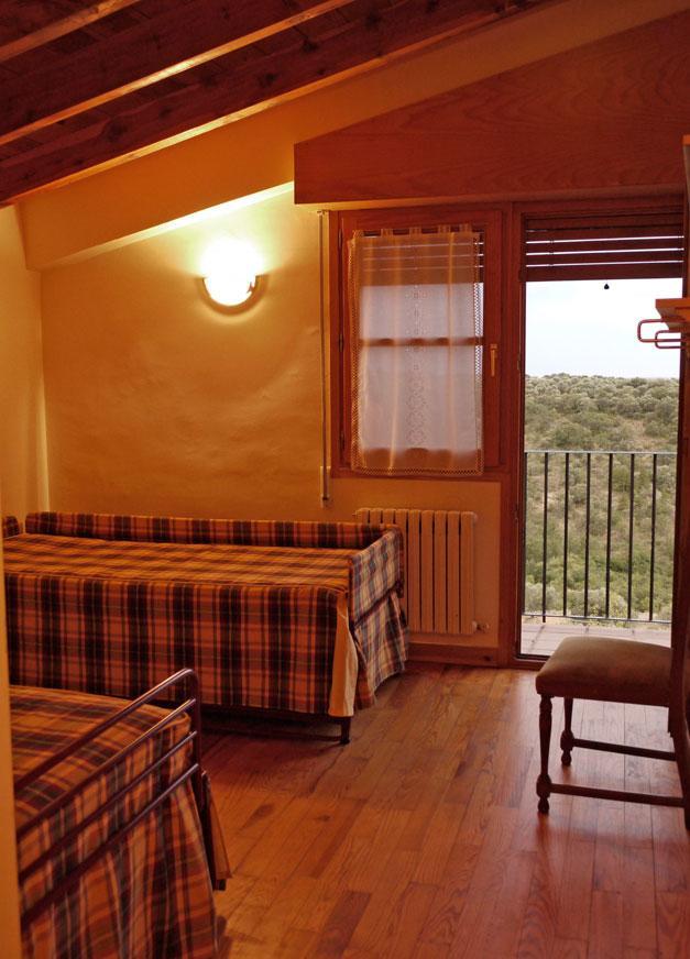 Bilanayur Hotel Alberuela de la Liena Exterior photo